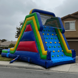 30 Ft Obstacle Climb with Cushioned Pool
